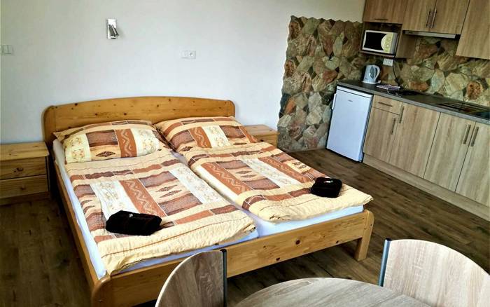 Třílůžkový apartmán č. 7