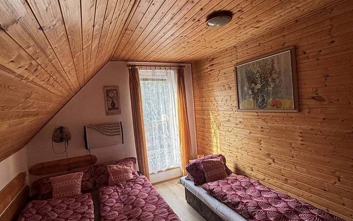 Pokoj trojlůžkový