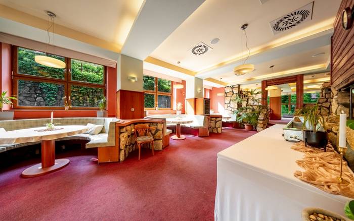 Restaurace