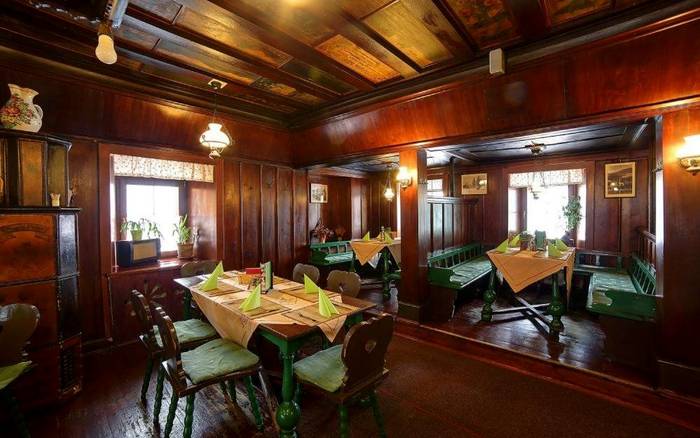 Restaurace