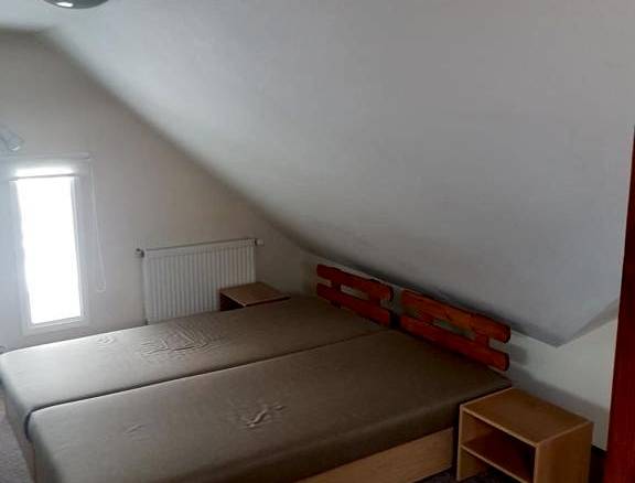 Dva propojené pokoje v podkroví - čtyřlůžkový č.5 a č.6