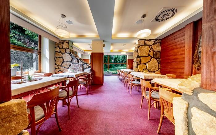 Restaurace