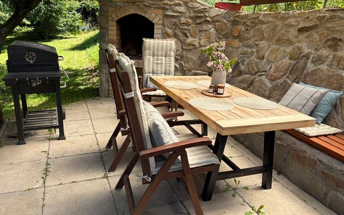 Pergola s grilem a krbem