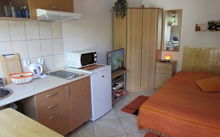 Apartmán pri jazere