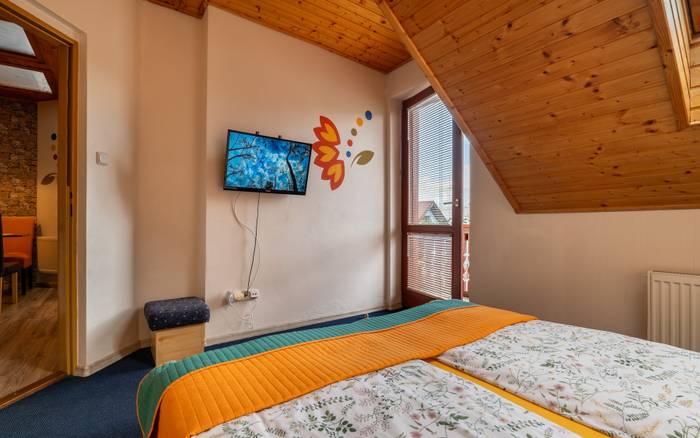 APP - apartmán pre 4 osoby , s balkónom, izba 1