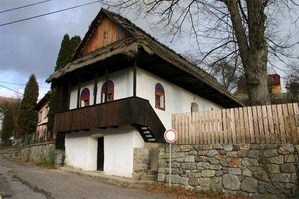 Ľudový dom v Bartošovej Lehôtke