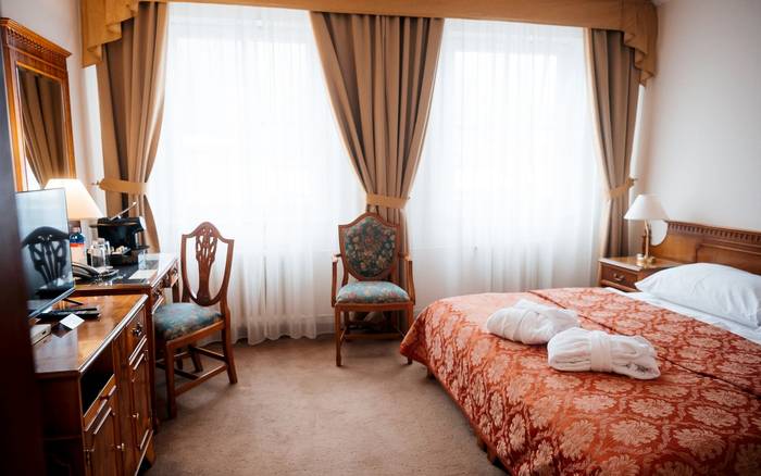 Dvoulůžkový pokoj s výhledem na řeku