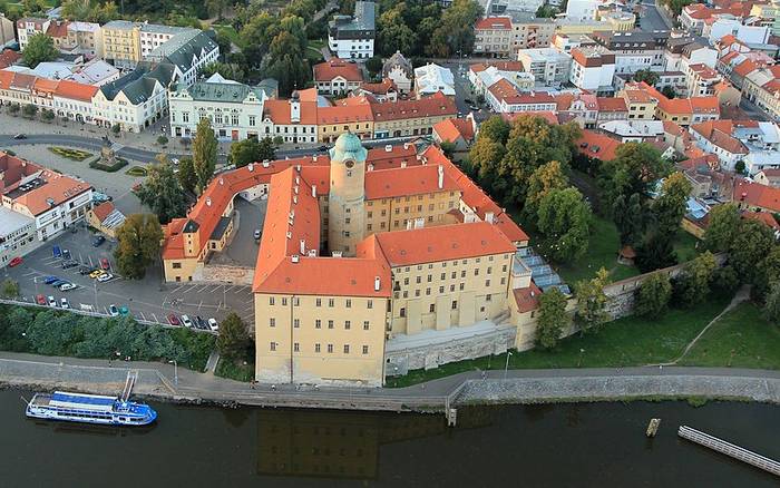 Poděbrady, místo, kde si odpočinete i spravíte srdce