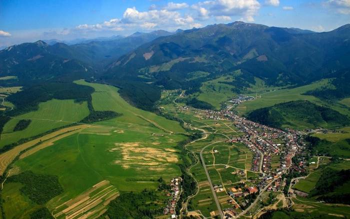letecký pohľad na ZUBEREC, západné Tatry - Roháče