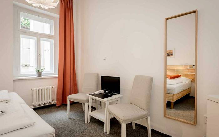 STANDARD Dvoulůžkový pokoj s výhledem do vnitrobloku