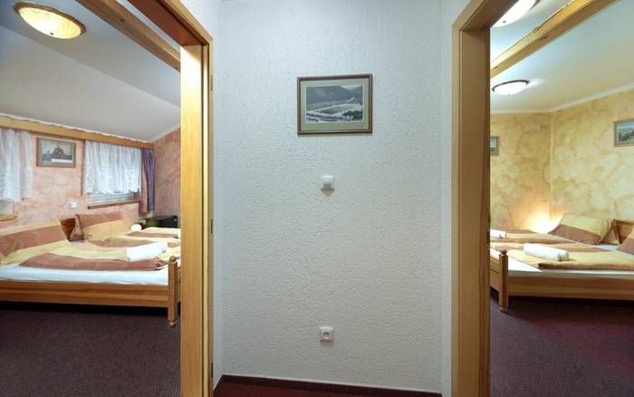 Rodinný pokoj s 2 ložnicemi - Hotel Kristýna