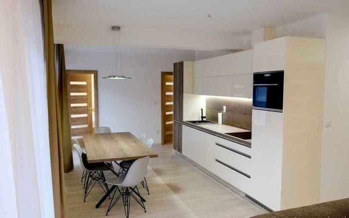 Osemlôžkový apartmán č. 5