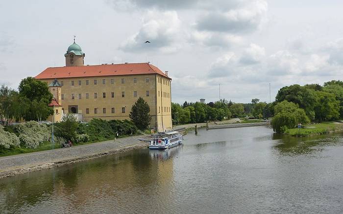 Poděbrady, místo, kde si odpočinete i spravíte srdce