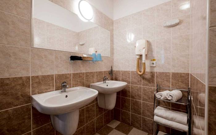 Dvoulůžkový pokoj 13