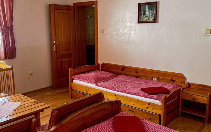 Trojlôžková izba