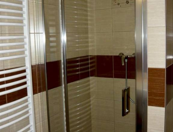 Koupelna - Apartmán s výhledem do zahrady