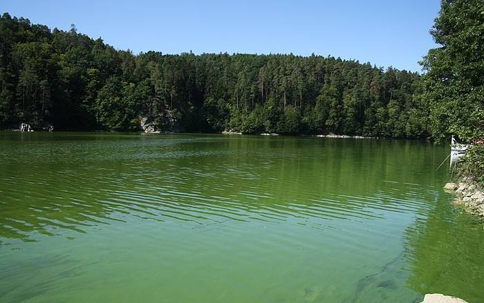 Zaplavte si na Dalešické přehradě! Je nejhlubší  v Česku