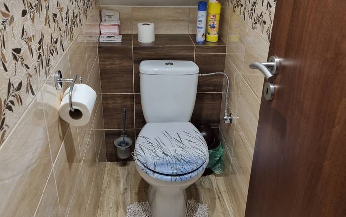 Samostatná toaleta v podkroví