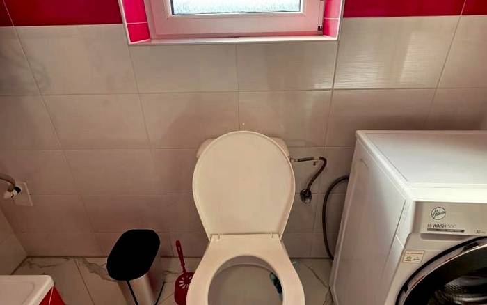 Kúpeľňa s toaletou