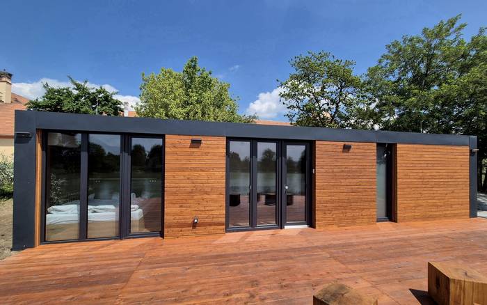 LakeSide Cabin