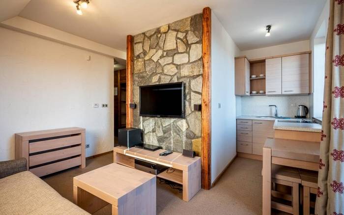 Apartmán s 1 spálňou v hlavnej budove hotela - čiastočný Výhľad na Tatry