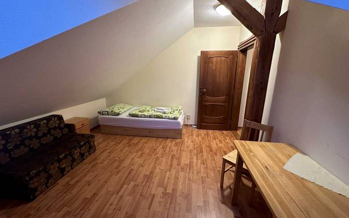 Jednolôžková izba s prístelkou