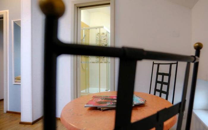 Dvoulůžkový pokoj s manželskou postelí a vlastní koupelnou