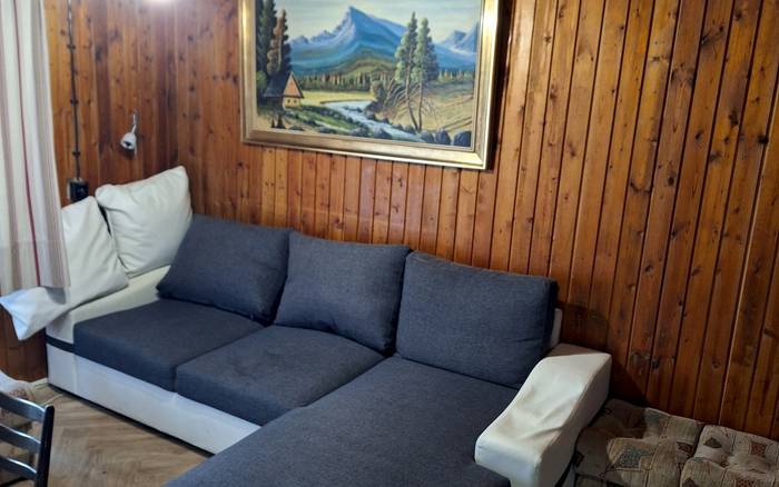 Roztahovaci gauč obývačka