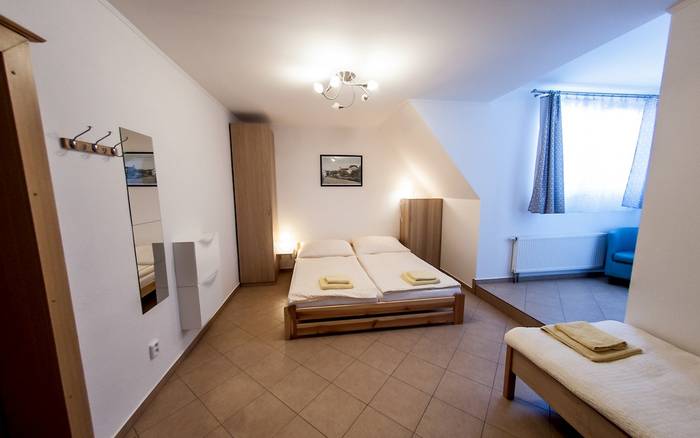 Čtyřlůžkový pokoj