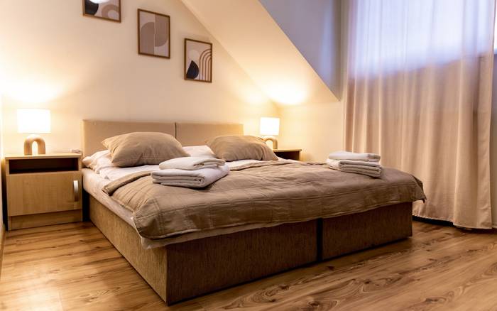 Izba Deluxe s manželskou posteľou