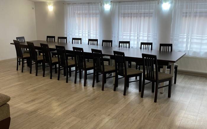 spoločenská miestniosť