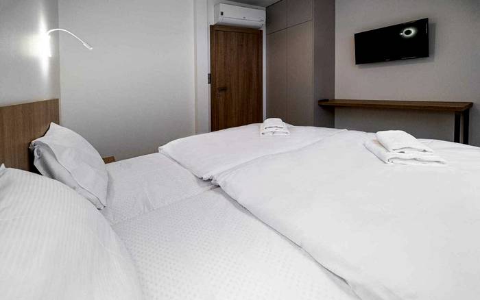 Apartmán se 2 ložnicemi, balkonem